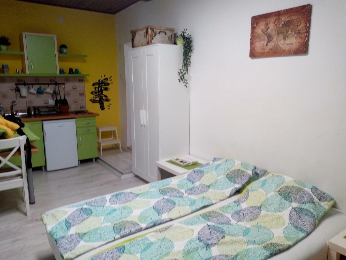 Apartamento Studio Jolie Novi Sad Exterior foto