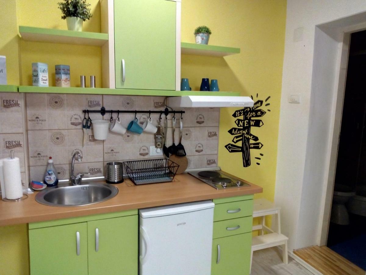 Apartamento Studio Jolie Novi Sad Exterior foto