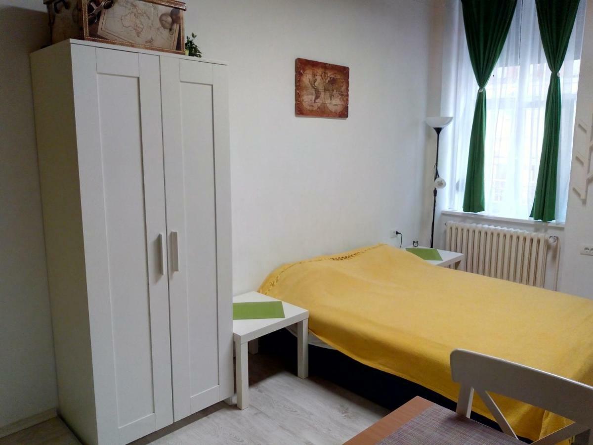 Apartamento Studio Jolie Novi Sad Exterior foto